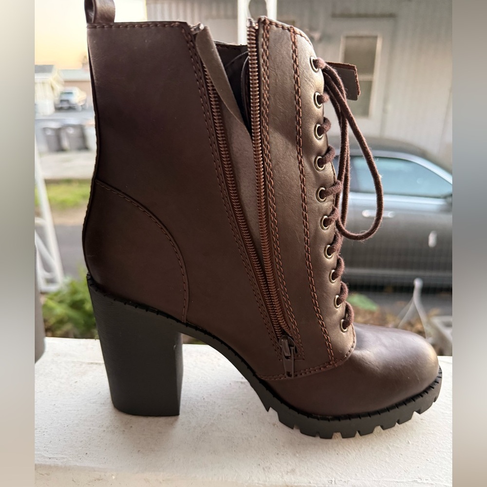 SODA Boots (Used)